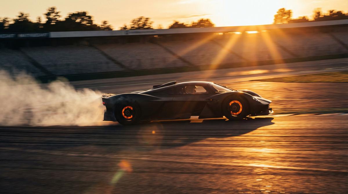 每日吃瓜汽车解说视频